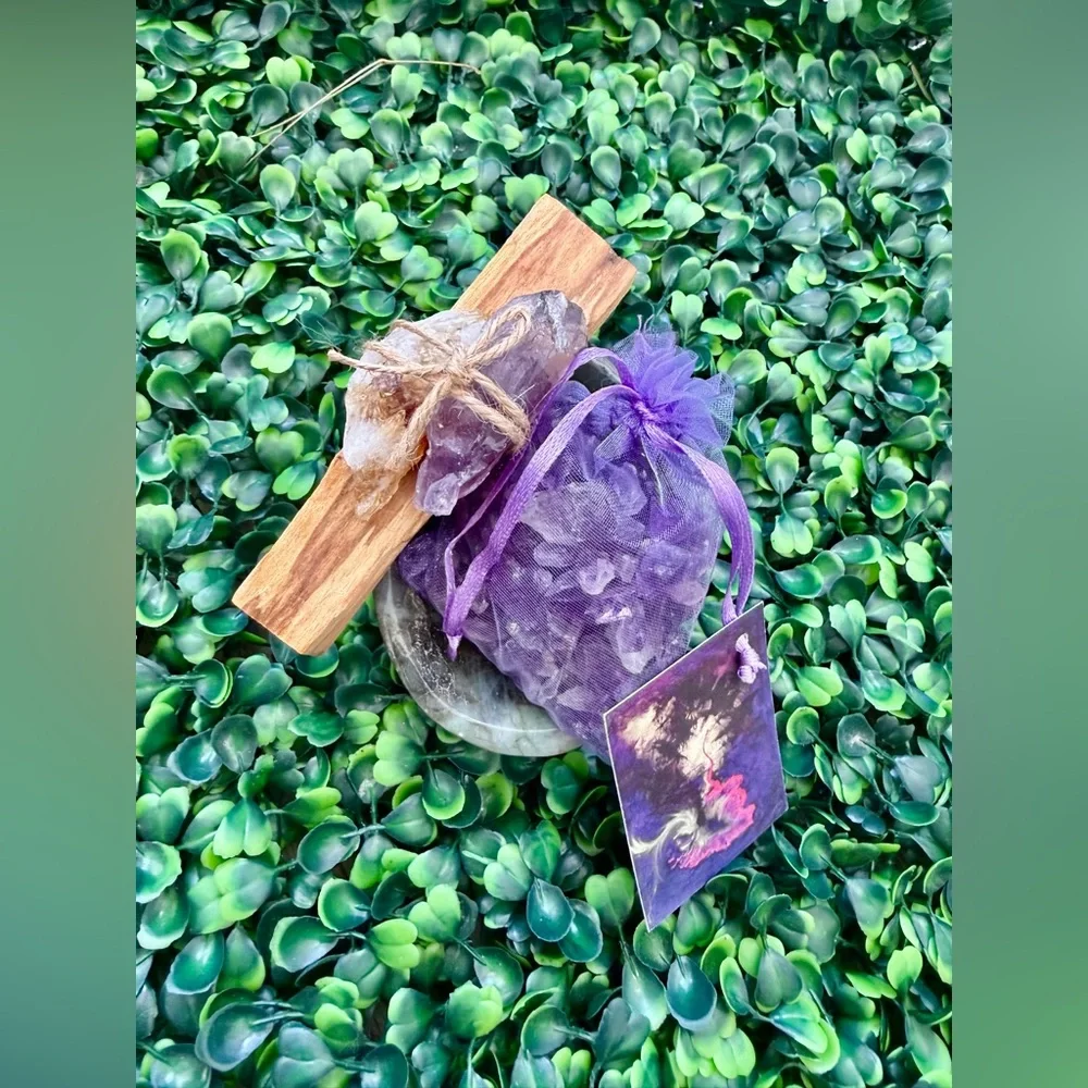 Labradorite Bowl Gift Set with Palo Santo, Amethyst & Citrine